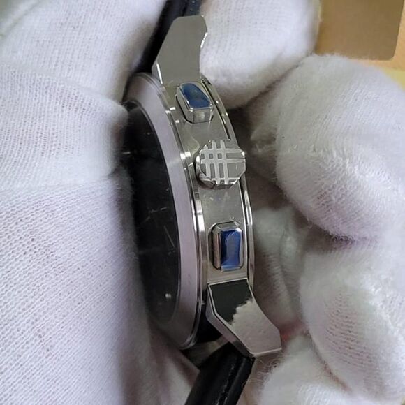 NIB Black Leather Burberry Watch - Picture 5 of 8